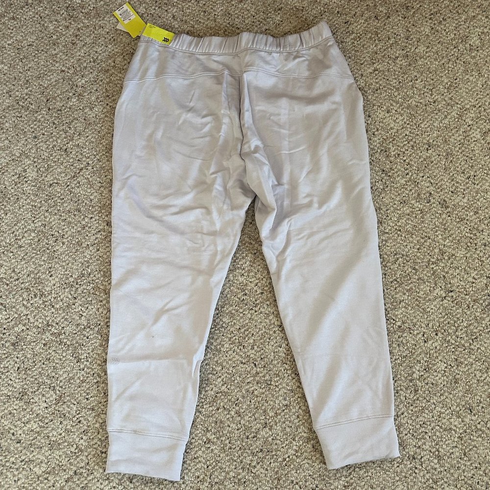 Joggers - Picture 2 of 3